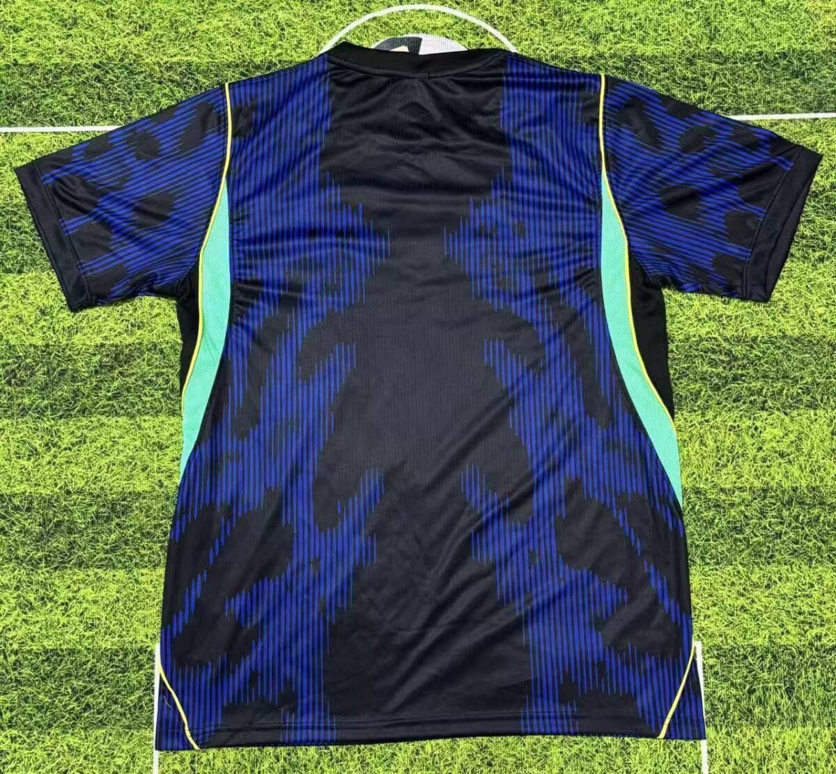 Brazil 2026 Away Jersey - Fan Version - Image 2